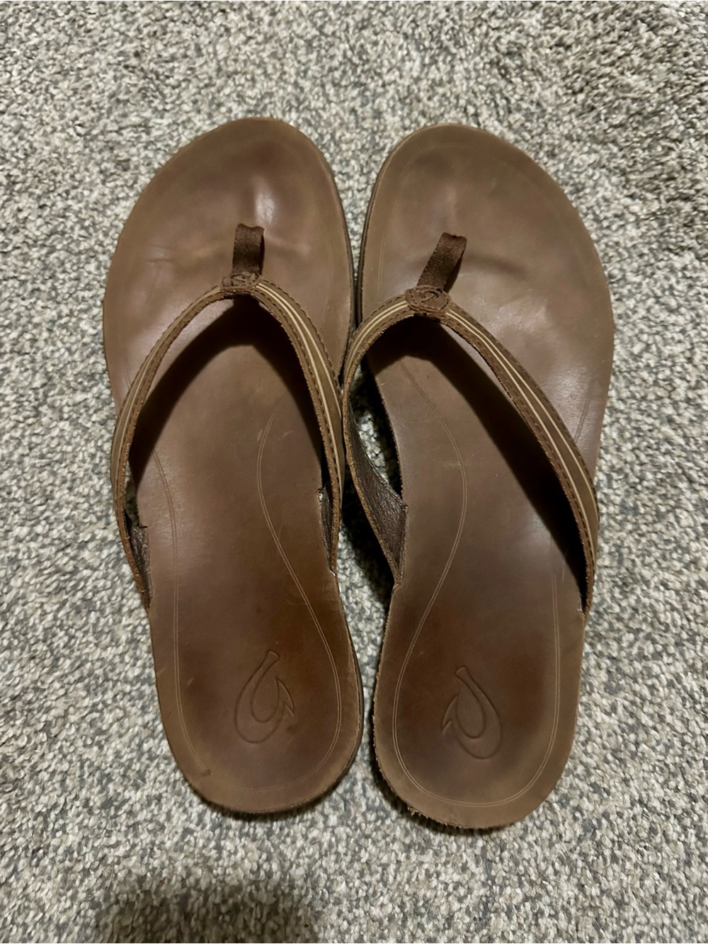 Olukai Brown Leather Flip Flop Sandals - Women size 9